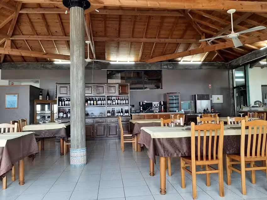 Restaurante/Bar O J&uacute;nior