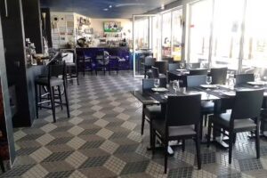 Restaurante B&uacute;ssola na onda