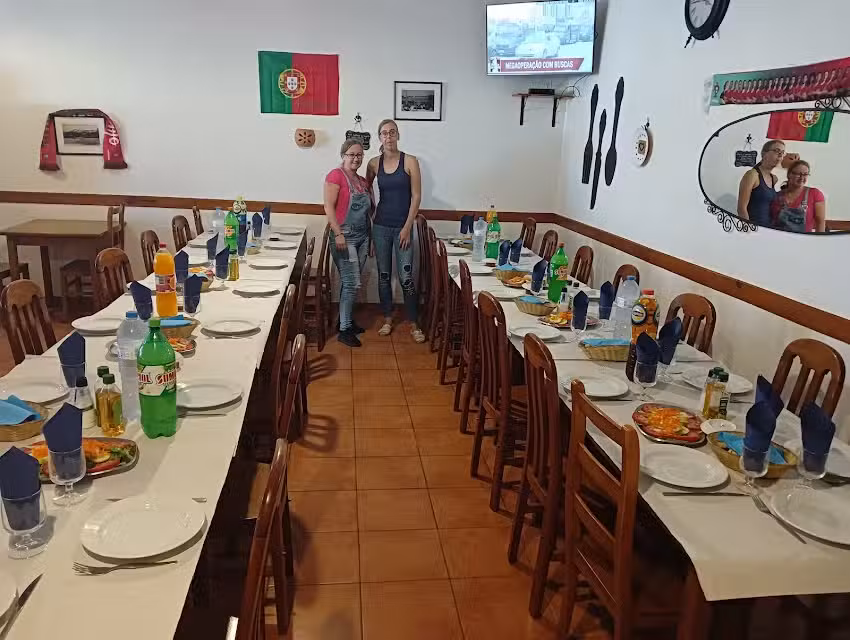 Restaurante-Caf&eacute; &ldquo;100 Abrigo&rdquo;