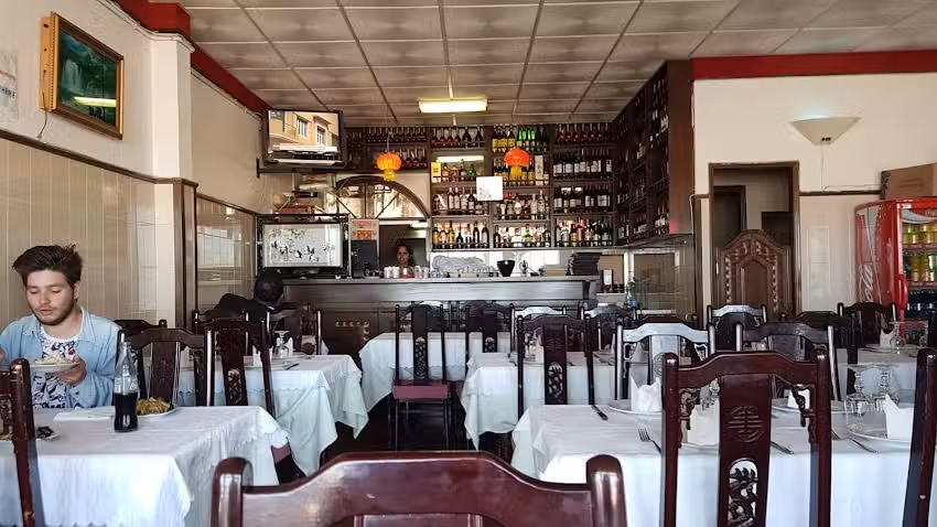 Restaurante chin&ecirc;s Lu Cheng, Nazar&eacute;