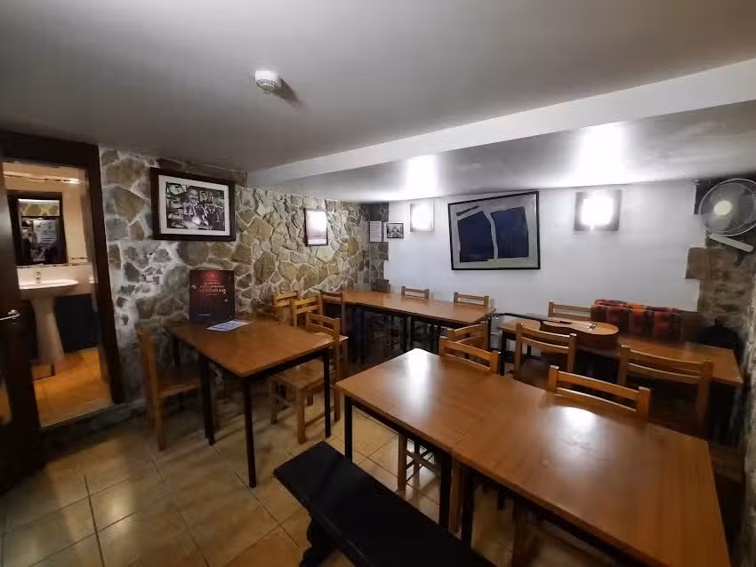 Restaurante Cova Funda Espanhol