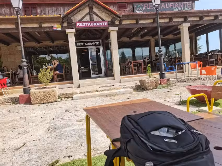 Restaurante e Loja De Desportos LINDEZA