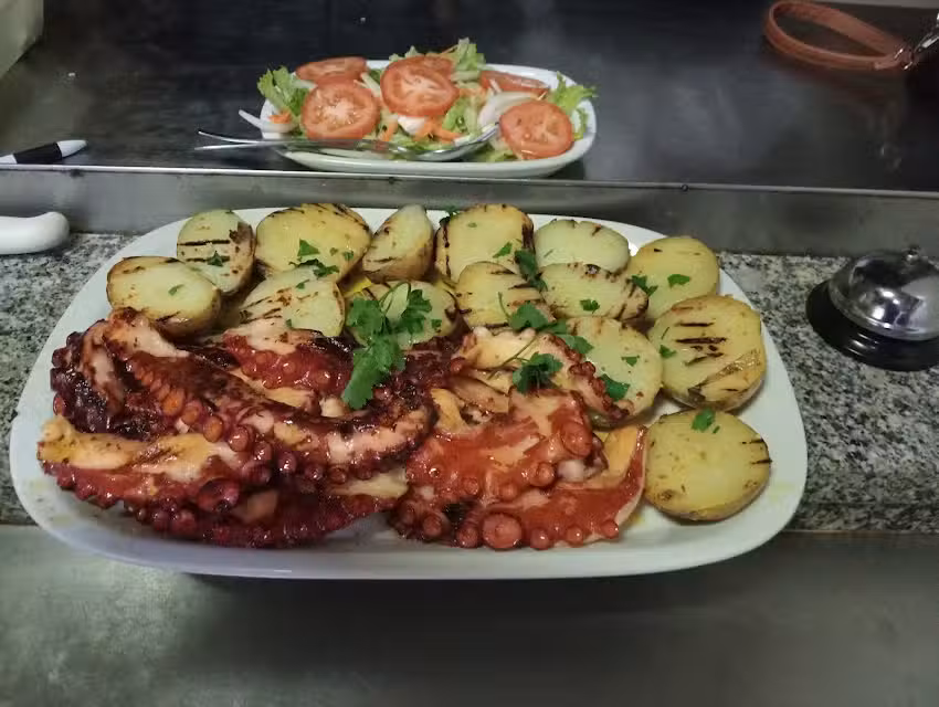 Restaurante Fam&iacute;lia Vaz Afonso