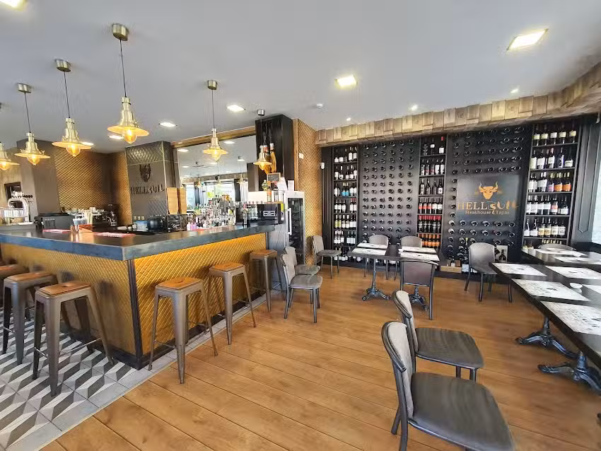 Restaurante Hell Bull &ndash; Steakhouse e Tapas