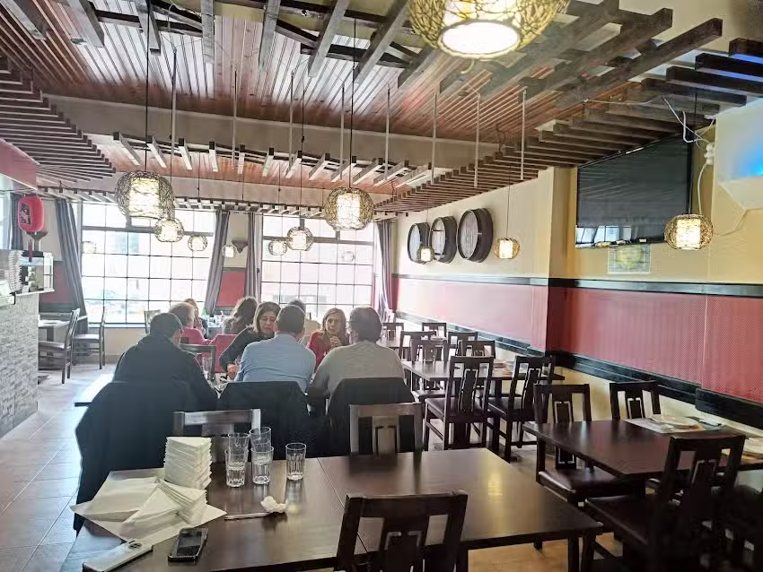 Restaurante Japon&ecirc;s &ndash; SAPPORO