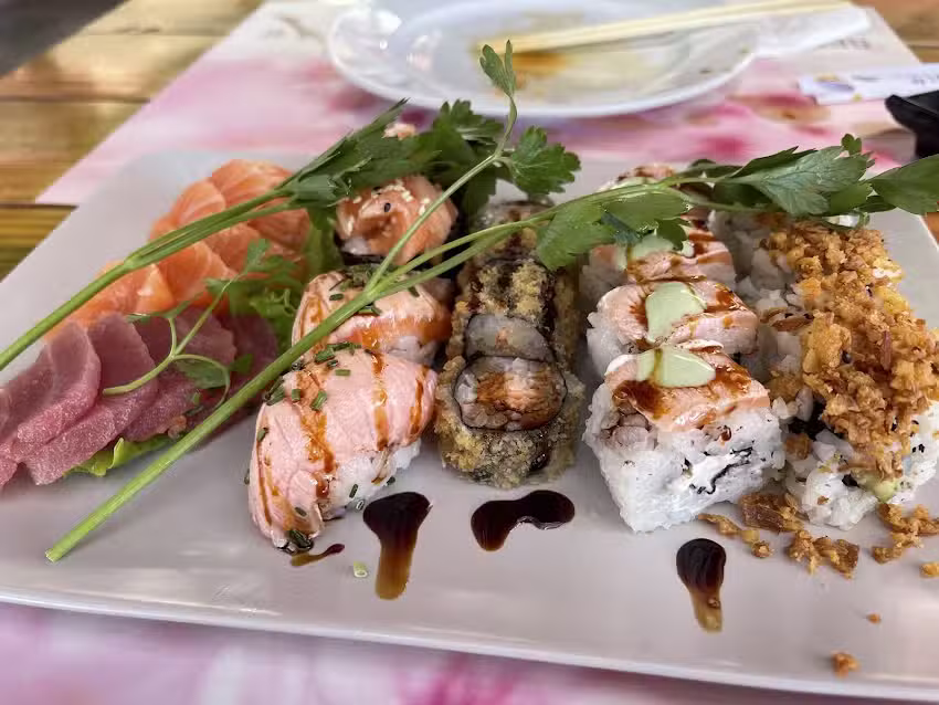 Restaurante Japon&ecirc;s &ndash; TANAKA SUSHI
