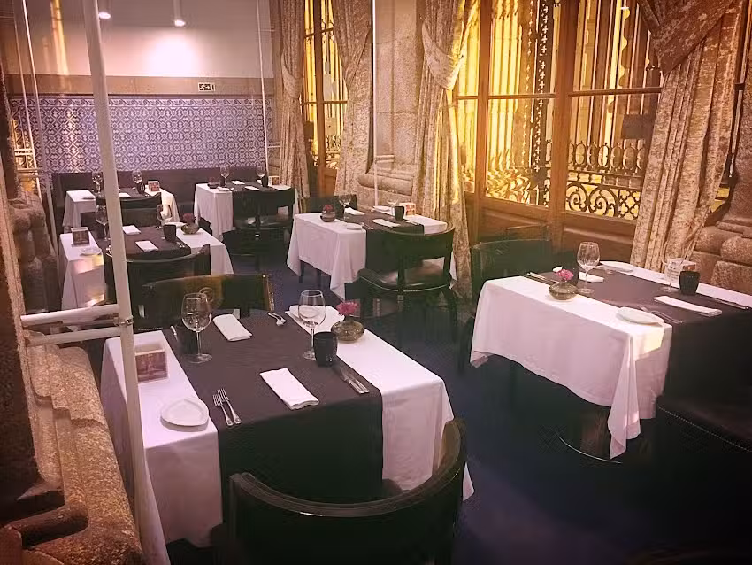 Restaurante O Comercial &ndash; Pal&aacute;cio da Bolsa