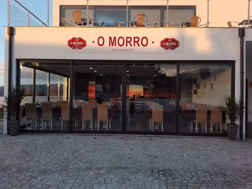 Restaurante &ldquo;O Morro&rdquo;&mdash; Zona Industrial De Cinfaes
