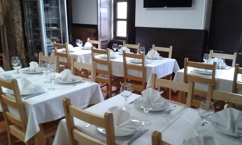 Restaurante Petiscos D`Av&oacute;