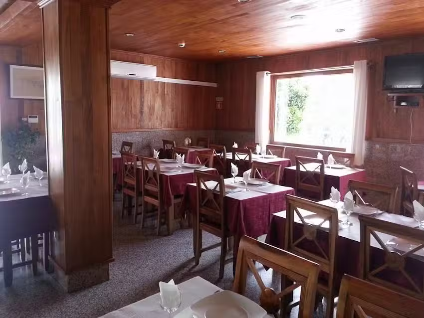Restaurante T&iacute;pico