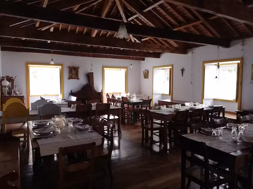 Restaurante Tradicional e T&iacute;pico Quinta do Martelo &ndash; a Tasca, a Mercearia, a Taberna, o Botequim, a Casa de Pasto