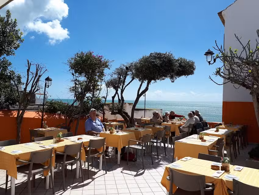 Restaurante Tr&ecirc;s Coroas
