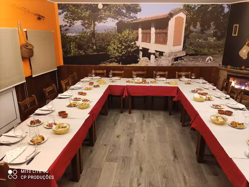Restaurantes Tia Julia Vinhos & Petiscos