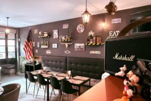 RETRO &ndash; Restaurante Americano &ndash; Best Burgers in Braga