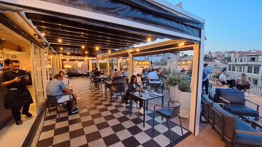 Rooftop The Art Inn Lisbon