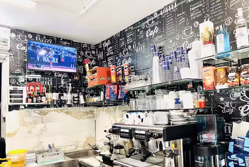 Roo&rsquo;s Cafe ( Cafeteira Snack Bar )