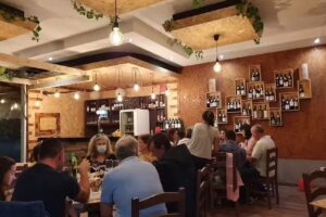 Sabores Santiago Vinhos e petiscos