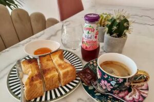 Sal&atilde;o de Ch&aacute; Les Jolies