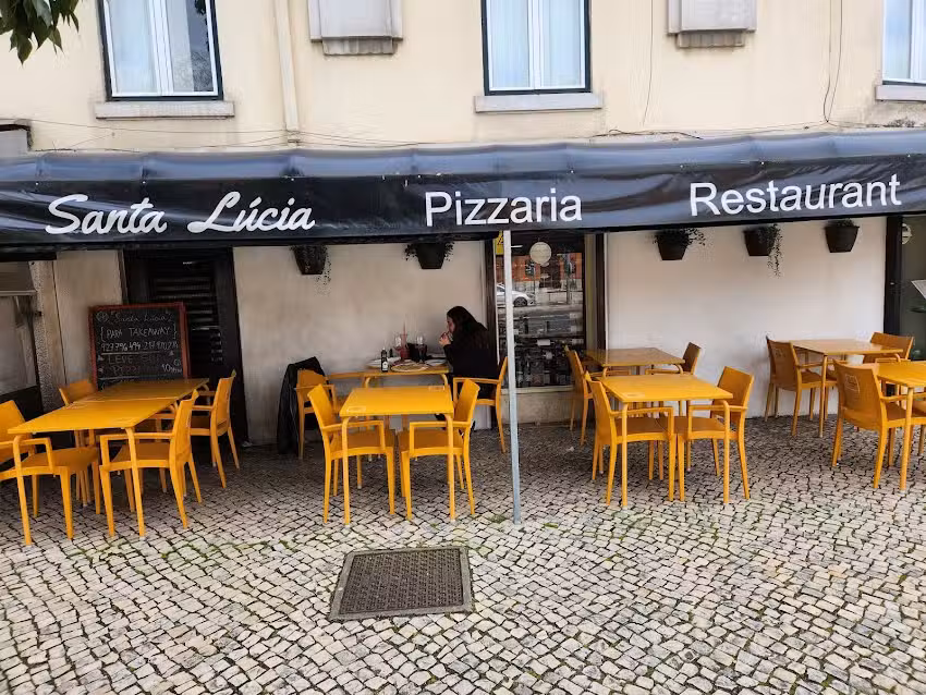 Santa L&uacute;cia Pizzaria