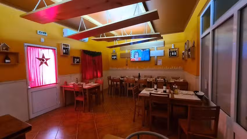 Scorpion Caf&eacute;