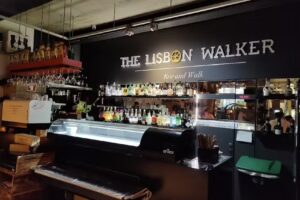 Shoes n&acute;Booze Bar