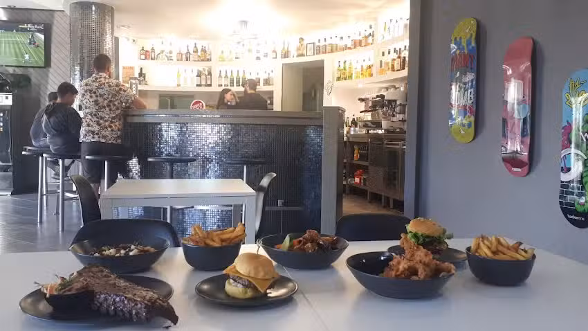SMOKEHOUSE BAR-BQ