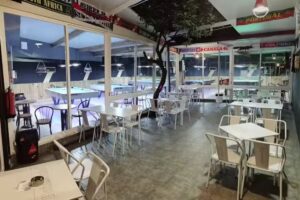 Sports Caf&eacute; Set&uacute;bal &ndash; Snooker Club