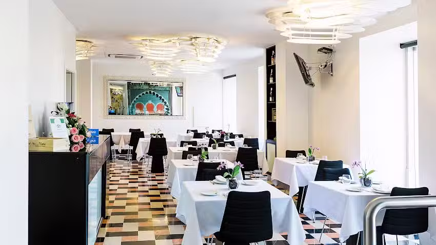 Suntria &ndash; caf&eacute; & restaurante