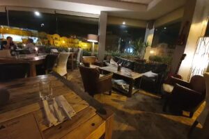 Surfers Lodge Restaurant