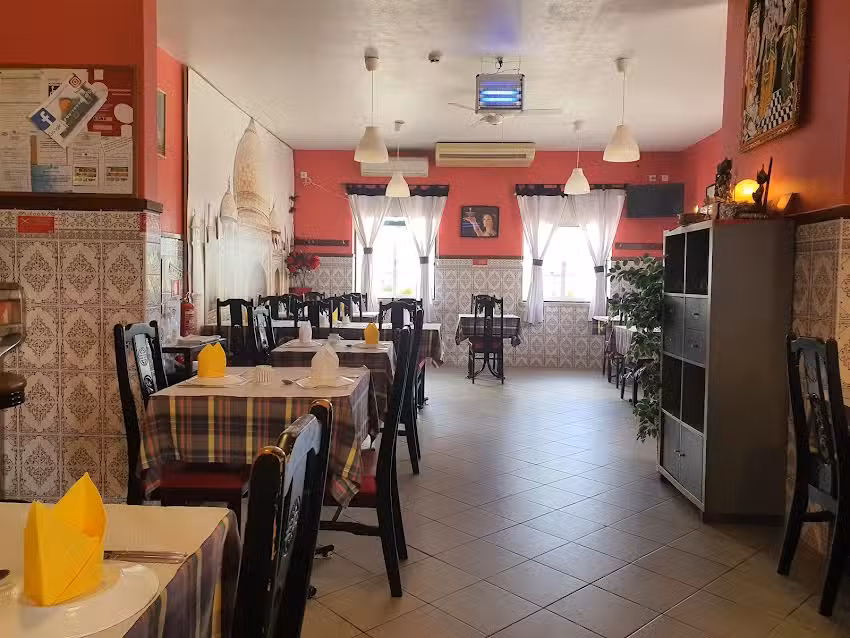 Taj Mahal Restaurante Indiano