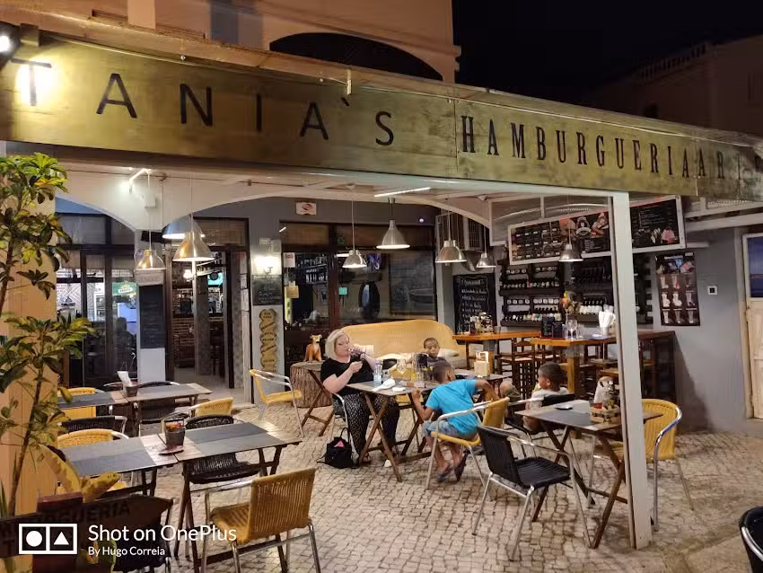 Tania&rsquo;s Hamburgueria