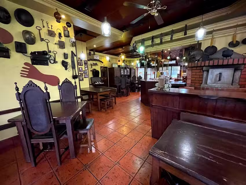 Tappas Caff&eacute; Candal