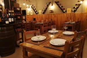 TASQUINA | Restaurante | Wine Bar