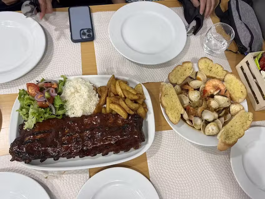 Terceira Ilha dos Bravos Bar & Grill