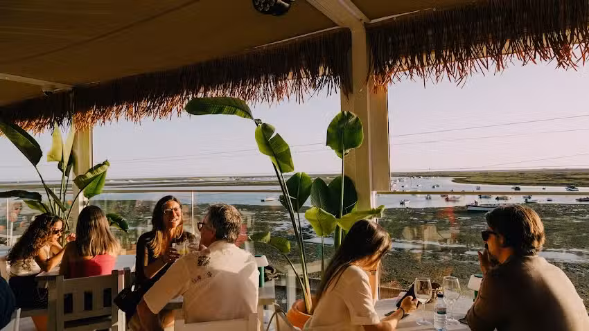 TERRAZZO ~ Rofftop &bull; Kitchen &bull; Cocktail