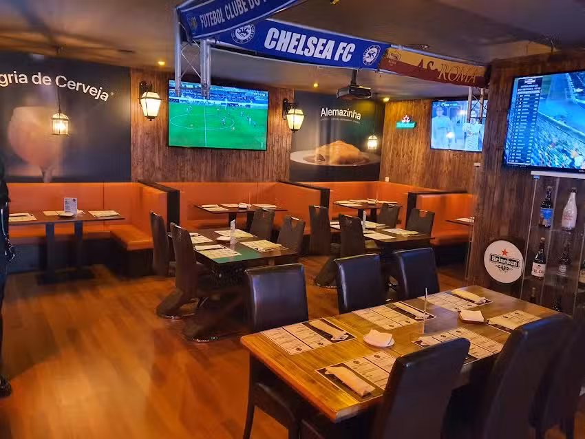 TimeOut Sports Bar & Grill