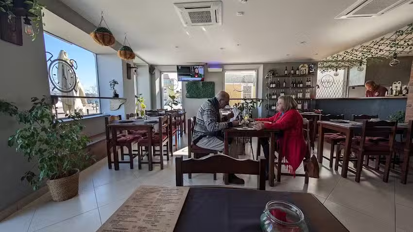 TIMI n&deg;5/IS THE TIME RESTAURANT