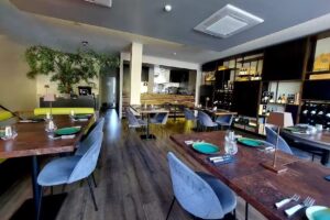 𝑇𝑅𝐴𝑁𝑆𝑀𝑂𝑁𝑃𝑅𝐸𝐺𝑂 𝑆𝑇𝐸𝐴𝐾𝐻𝑂𝑈𝑆𝐸