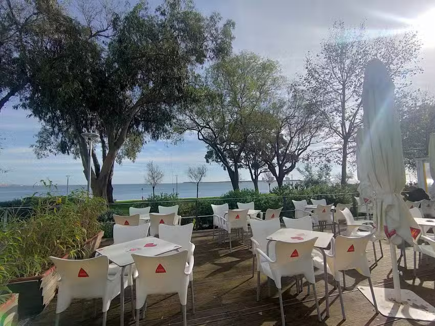 Valenciana &ndash; Bar In Sado