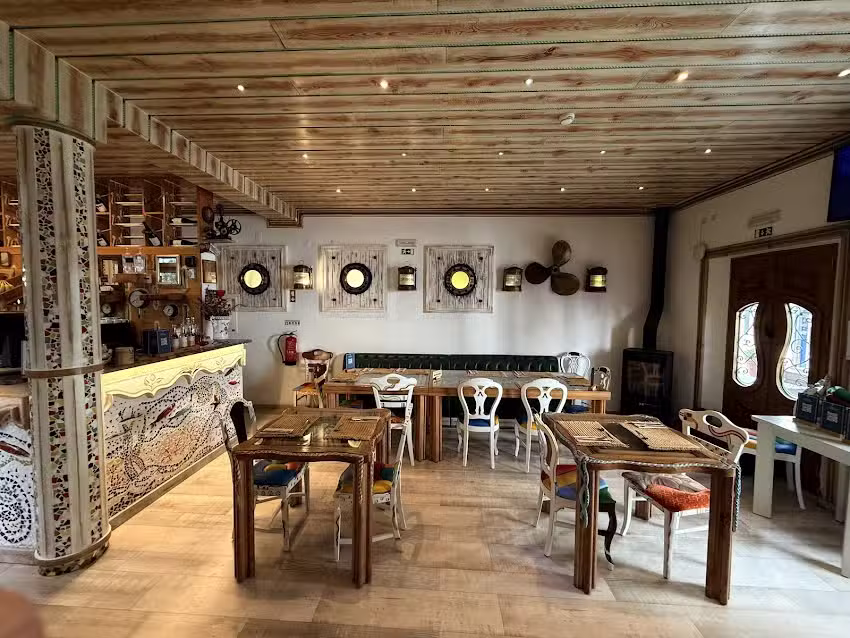 Villa Brunch Caf&eacute;