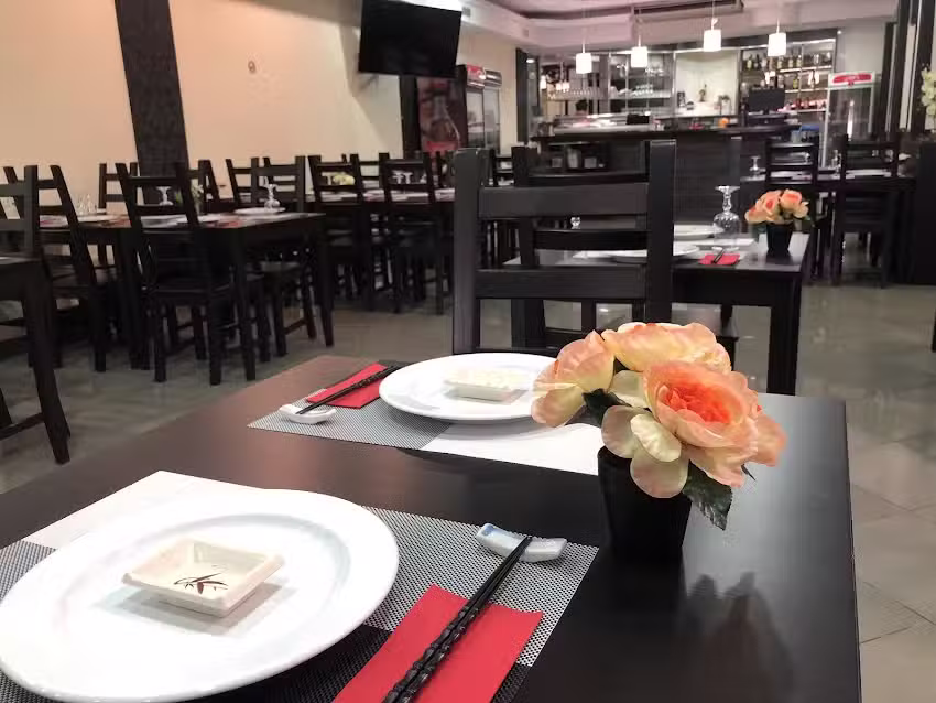 YAYOI（Mimi) restaurante japon&ecirc;s