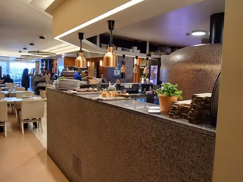 Zazzaro Pizzaria Restaurante