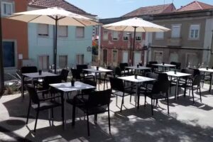 Z&eacute; das Escadinhas